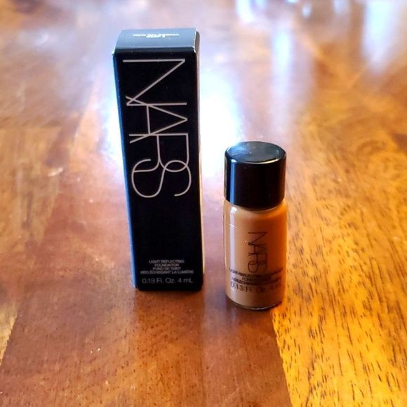 5/$20 NARS light reflecting foundation - Picture 1 of 3